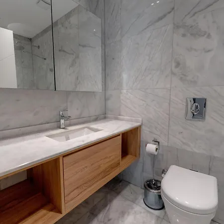 Hotel Jupiter 5 - Planet Luxury